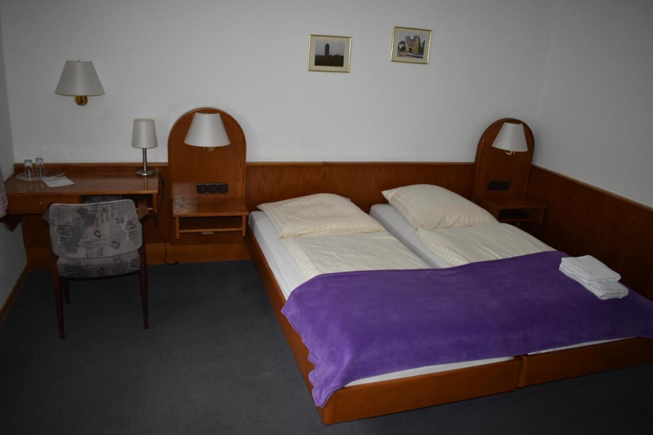 Hotel-Restaurant Theis-Muehle Biersdorf 외부 사진