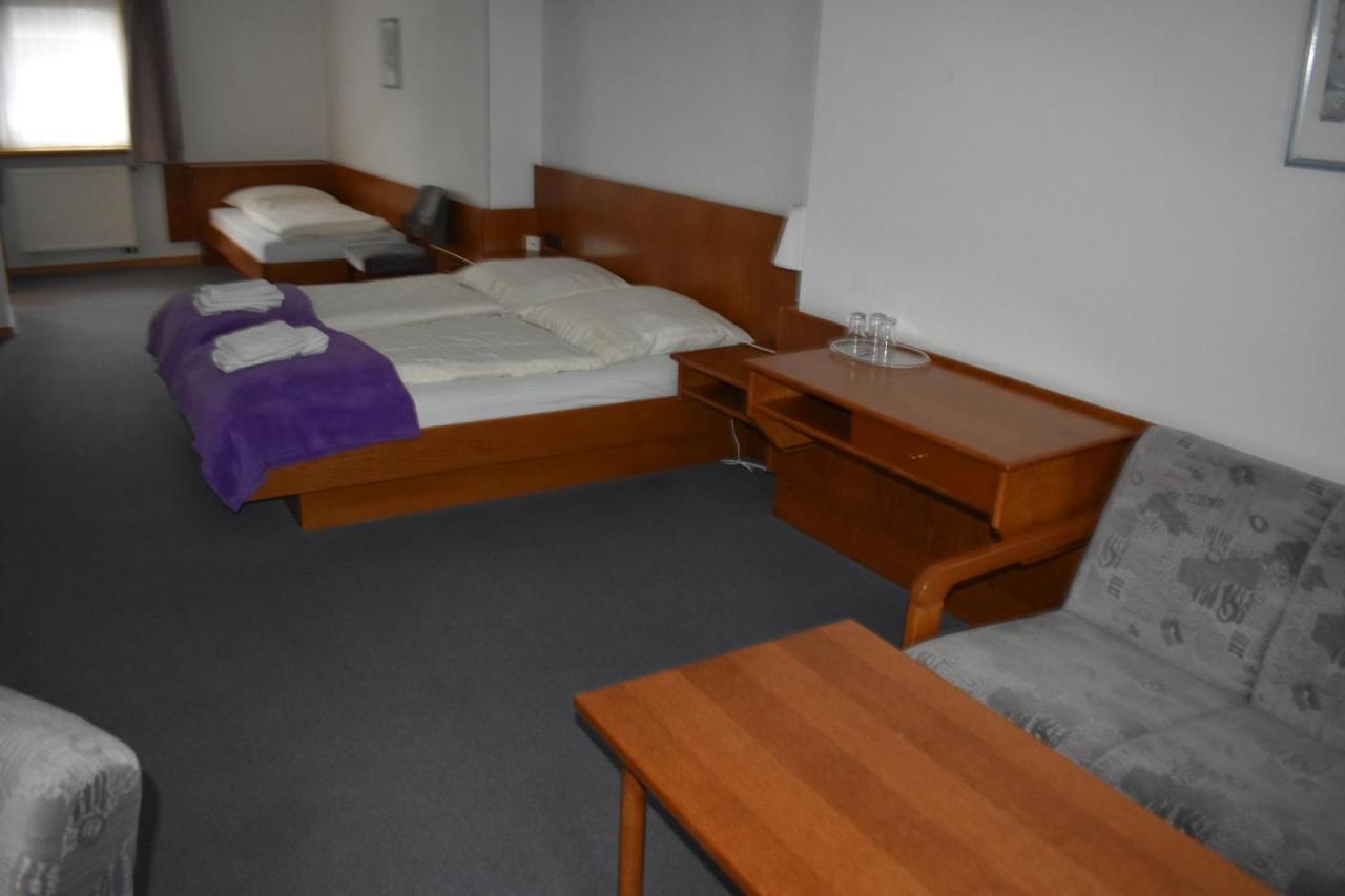 Hotel-Restaurant Theis-Muehle Biersdorf 외부 사진