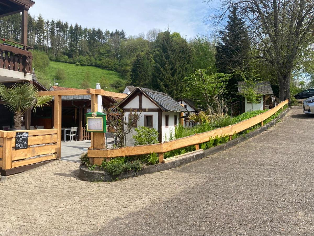 Hotel-Restaurant Theis-Muehle Biersdorf 외부 사진