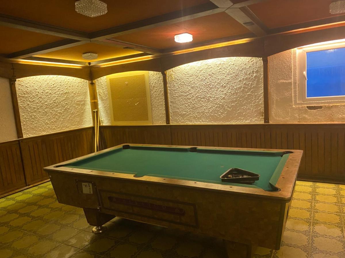 Hotel-Restaurant Theis-Muehle Biersdorf 외부 사진