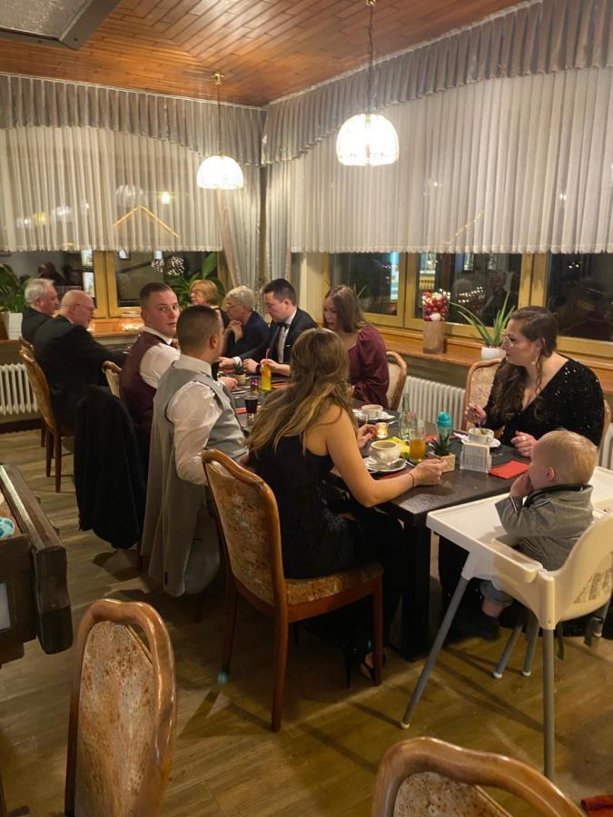 Hotel-Restaurant Theis-Muehle Biersdorf 외부 사진